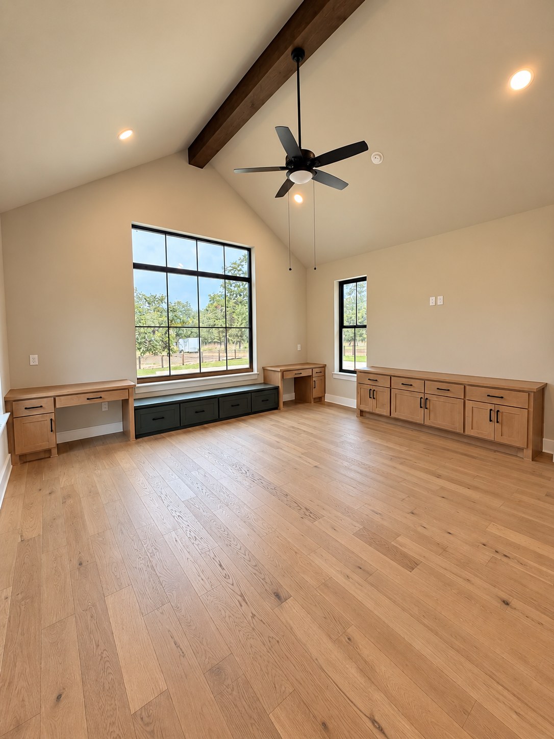 09-jlp-3120-bedroom-2