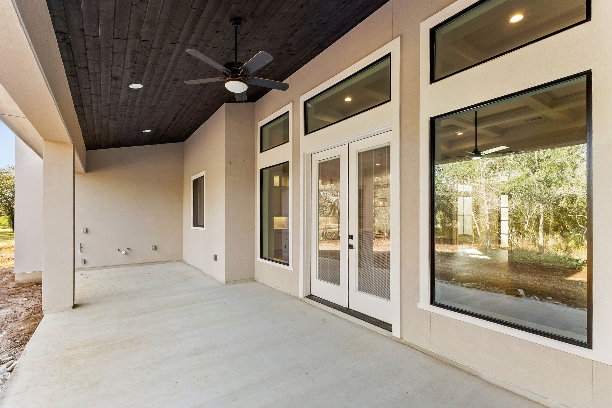 ASH_INTERIOR_07