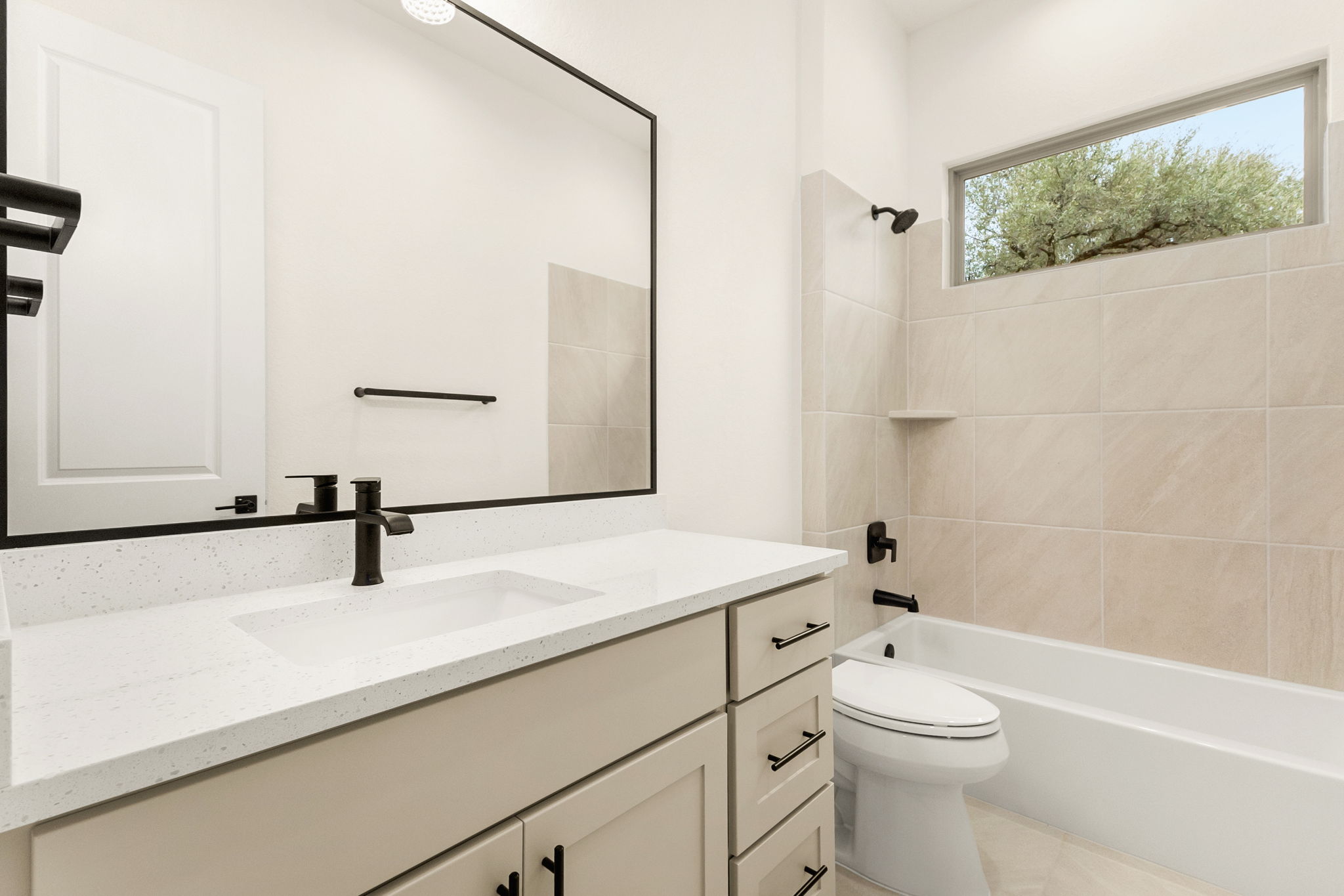 32-web-or-mls-5W6A1743