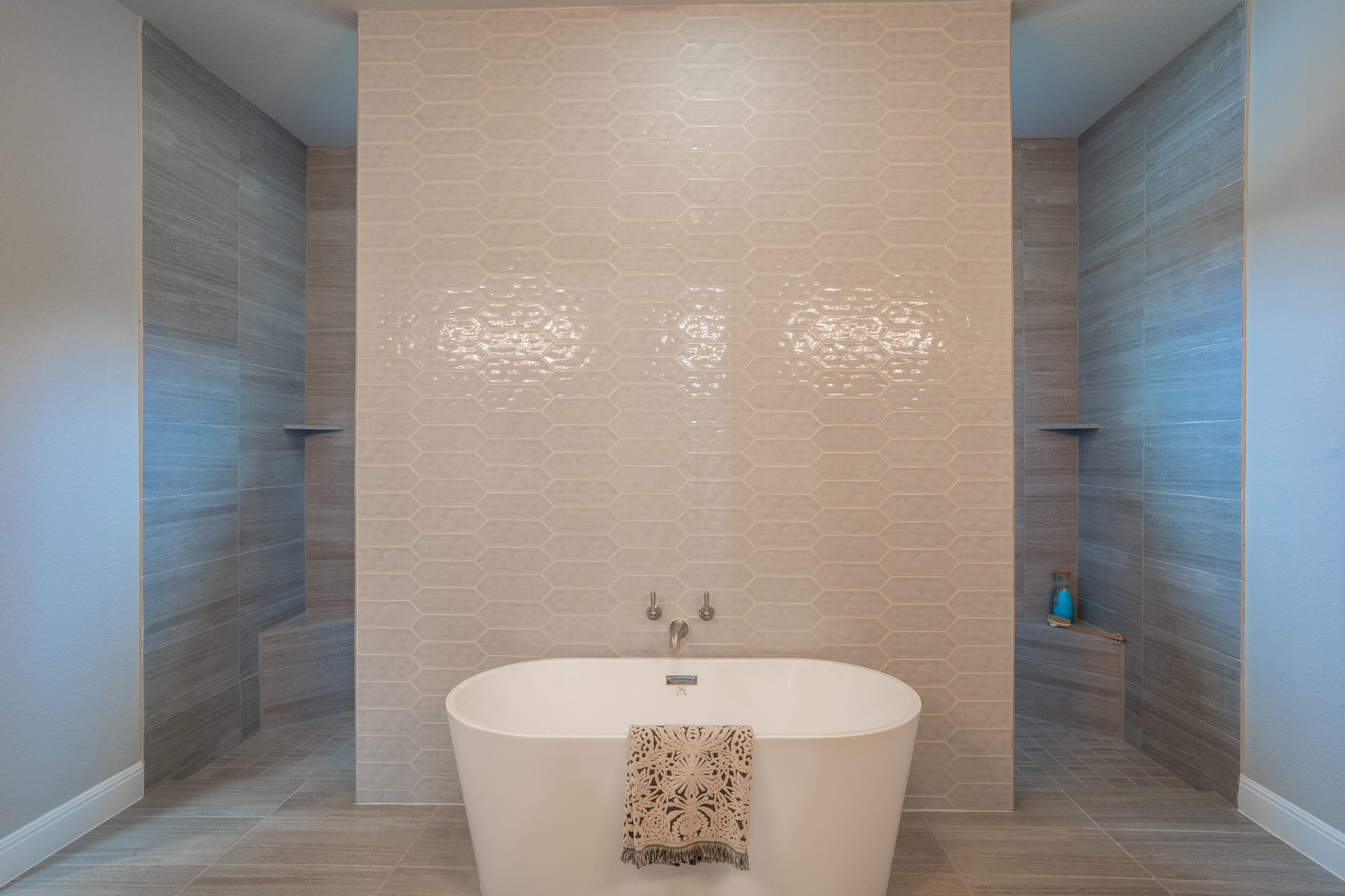 Maple_V2-Bathroom_Tub