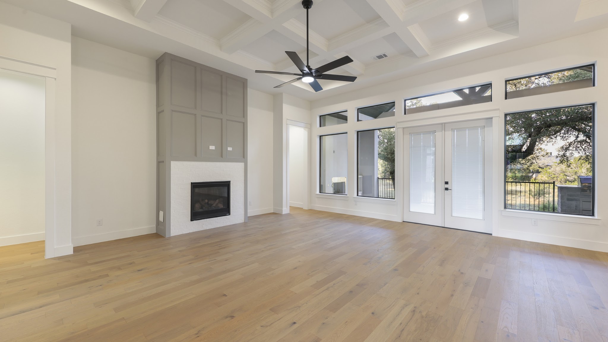 PECAN_INTERIOR_11