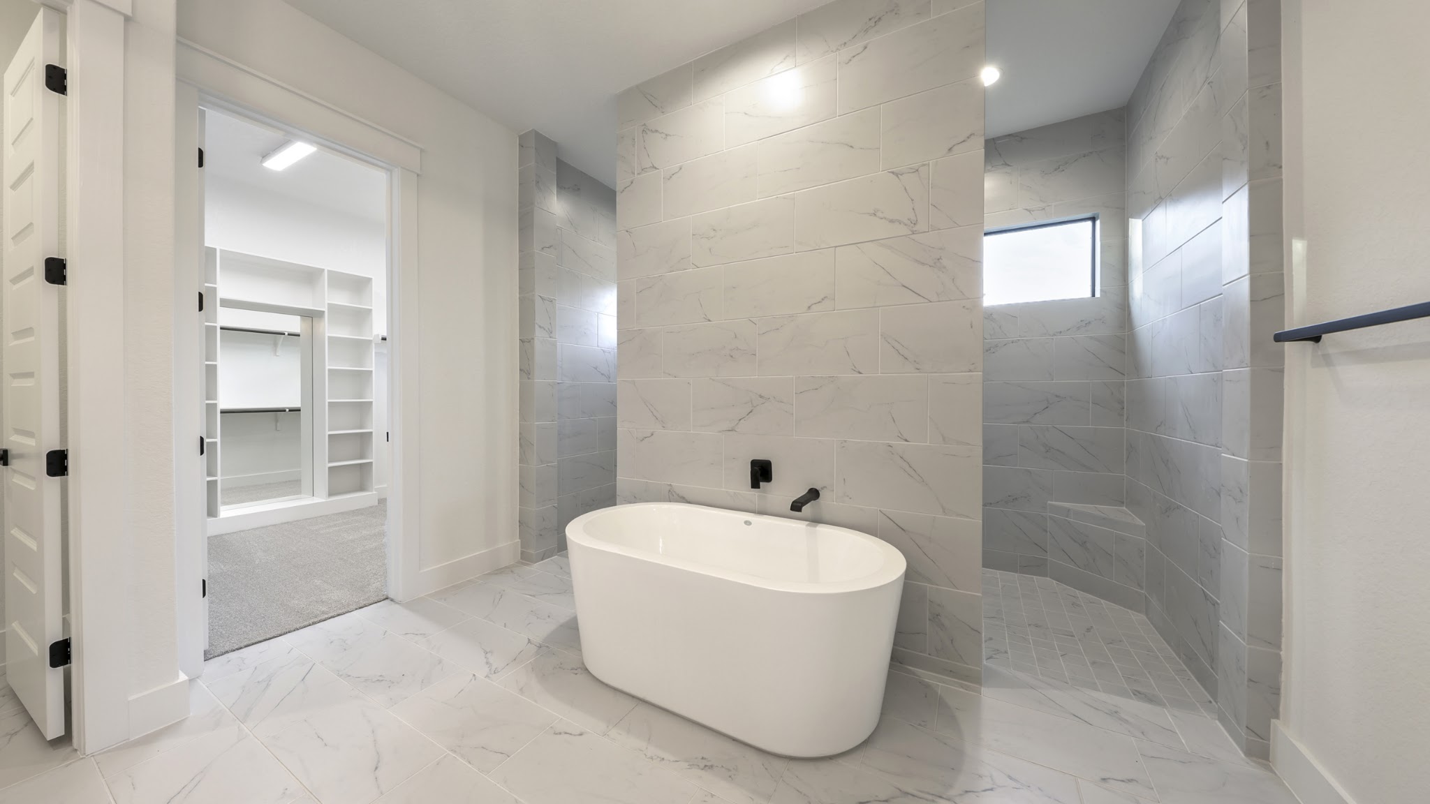 PECAN_INTERIOR_12