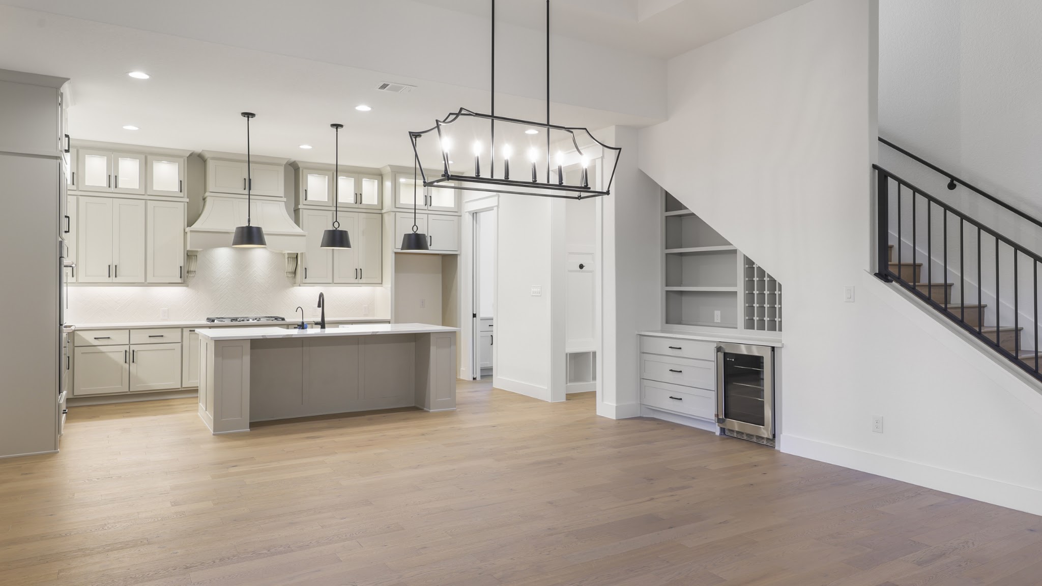 PECAN_INTERIOR_17