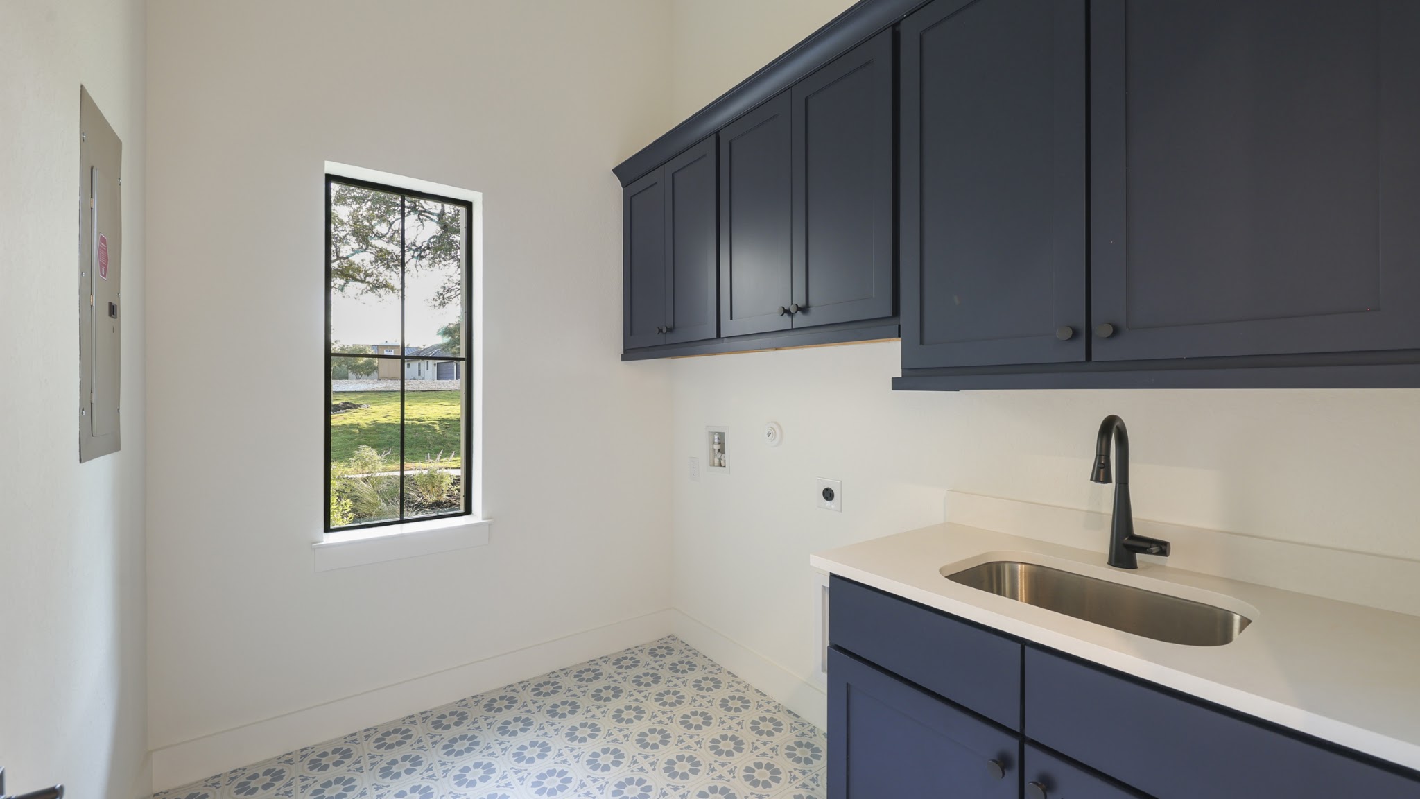 PECAN_INTERIOR_19